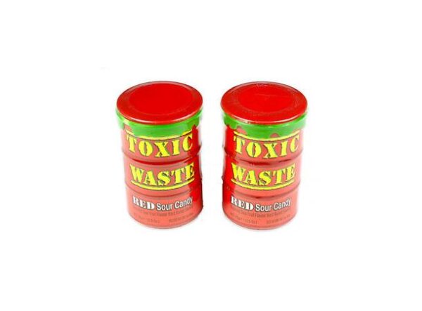 Godteritønne med syrlig godteri fra Toxic waste